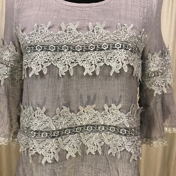 Solitaire Boho Chic Crepe Lace Blouse Small Gray - Picture 2 of 9